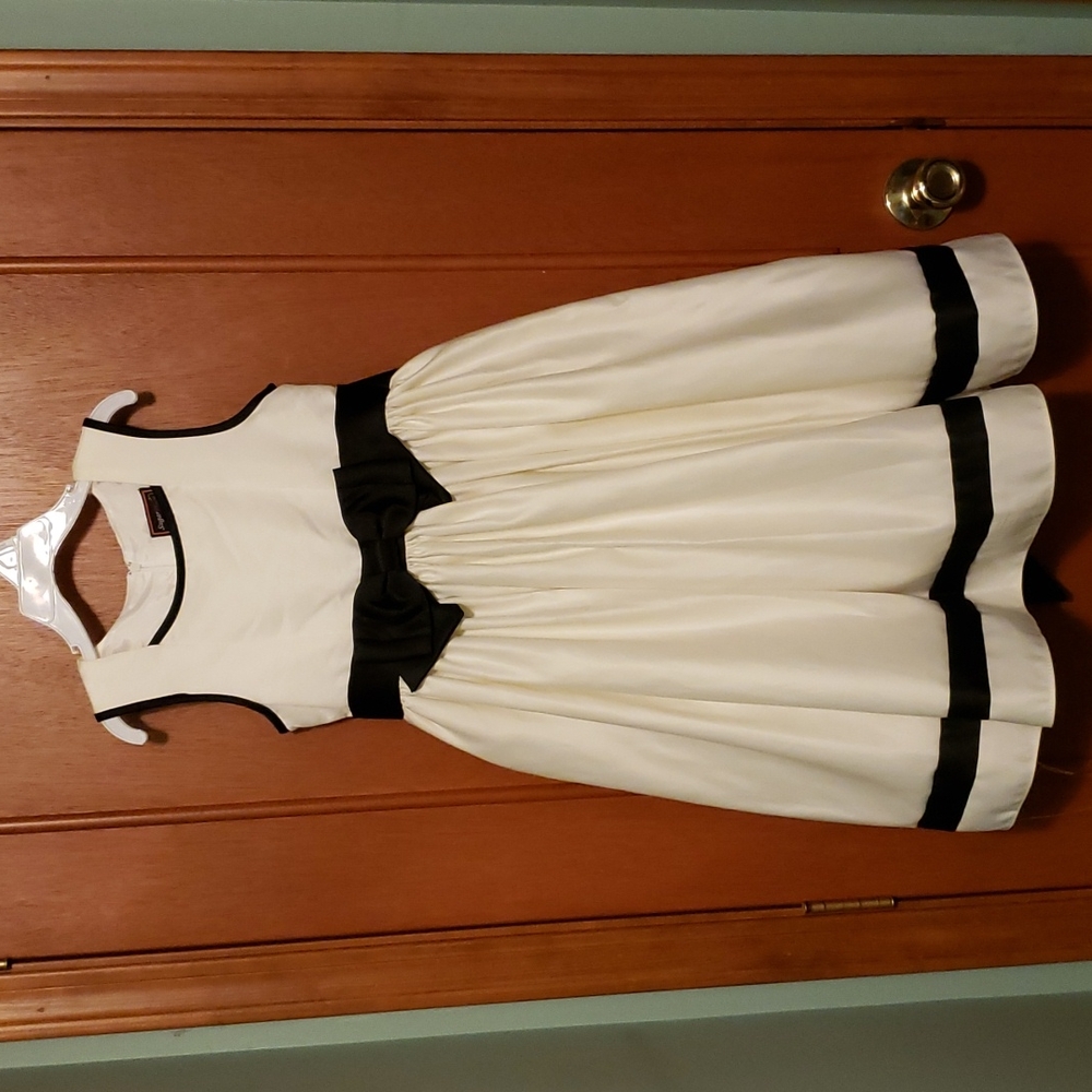 Sugar Plum Girls Dress